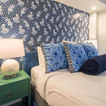 Walk To It All In Downtown, Double King Beds Savannah Extérieur photo