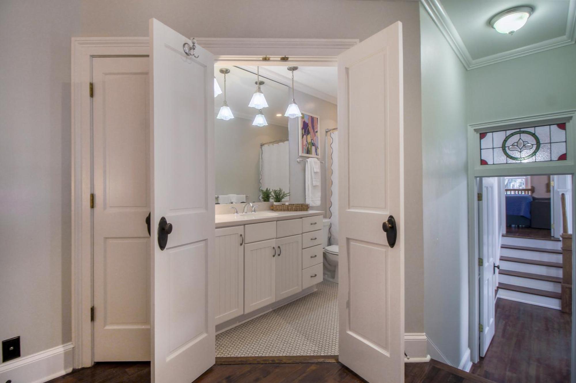 Walk To It All In Downtown, Double King Beds Savannah Extérieur photo