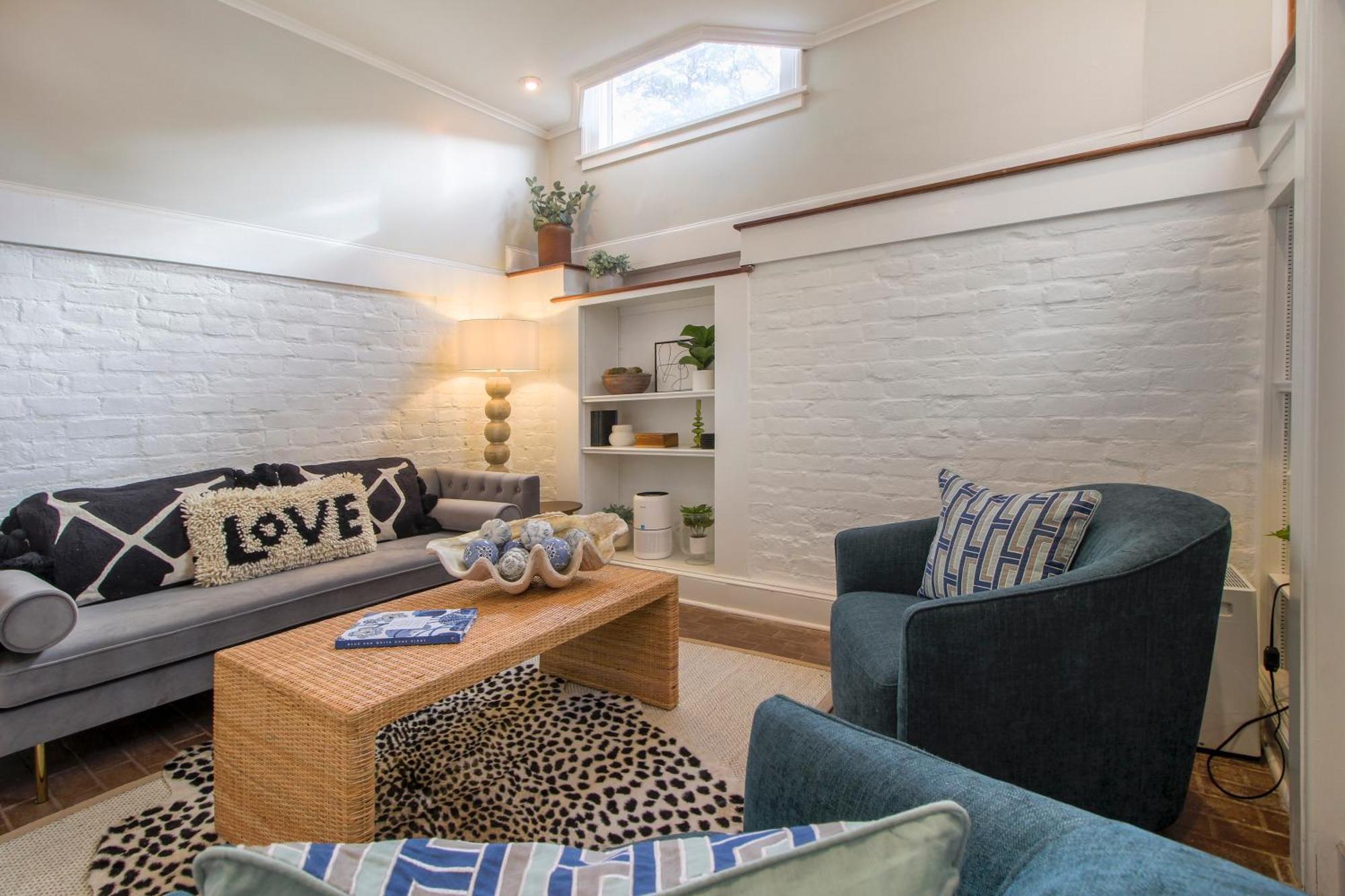 Walk To It All In Downtown, Double King Beds Savannah Extérieur photo