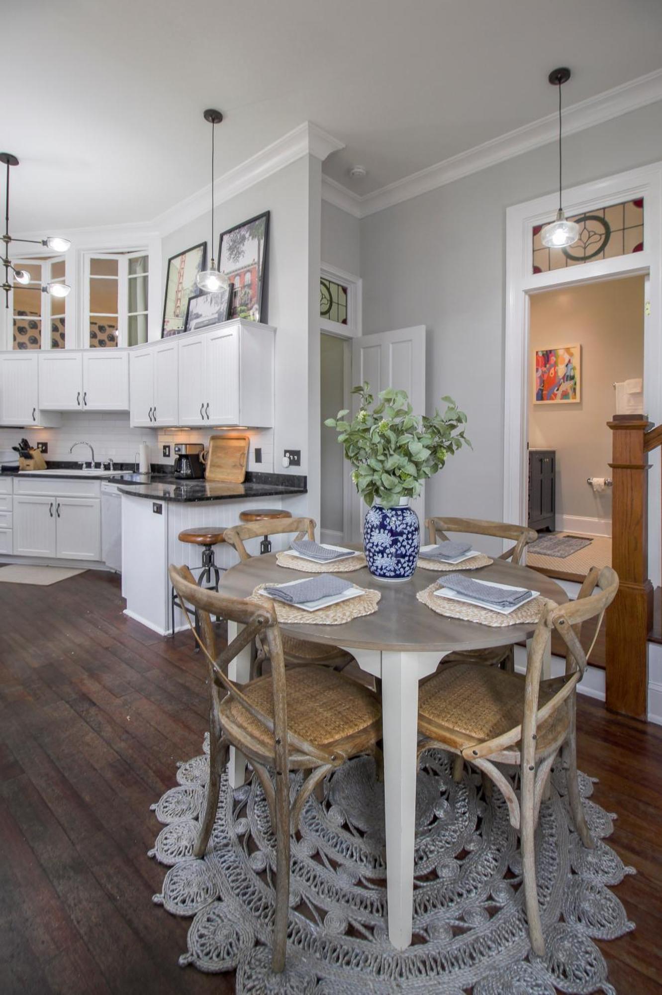 Walk To It All In Downtown, Double King Beds Savannah Extérieur photo